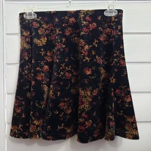 Frenchi floral velvet skirt small